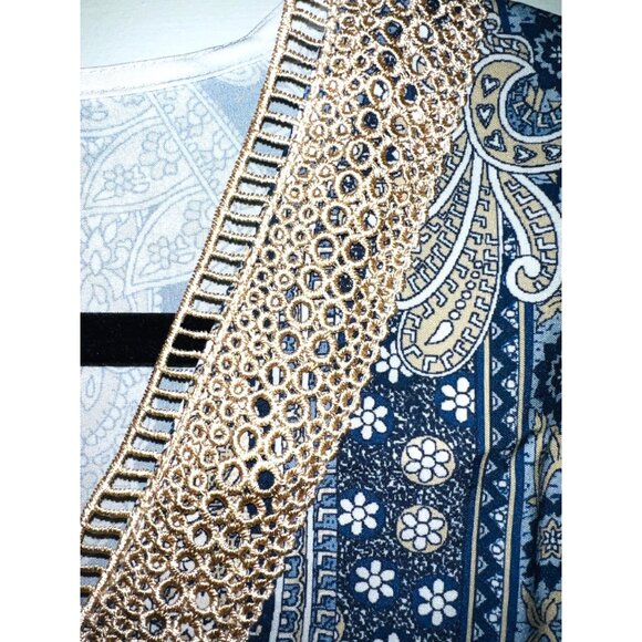 Paisley Print Womens Top With Gold Crochet Neckline Size 1XL - Picture 2 of 5